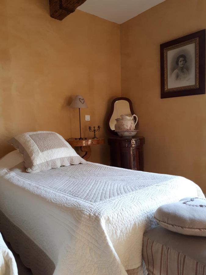 Mas Saint-Joseph Bed and Breakfast Fontvieille Eksteriør billede